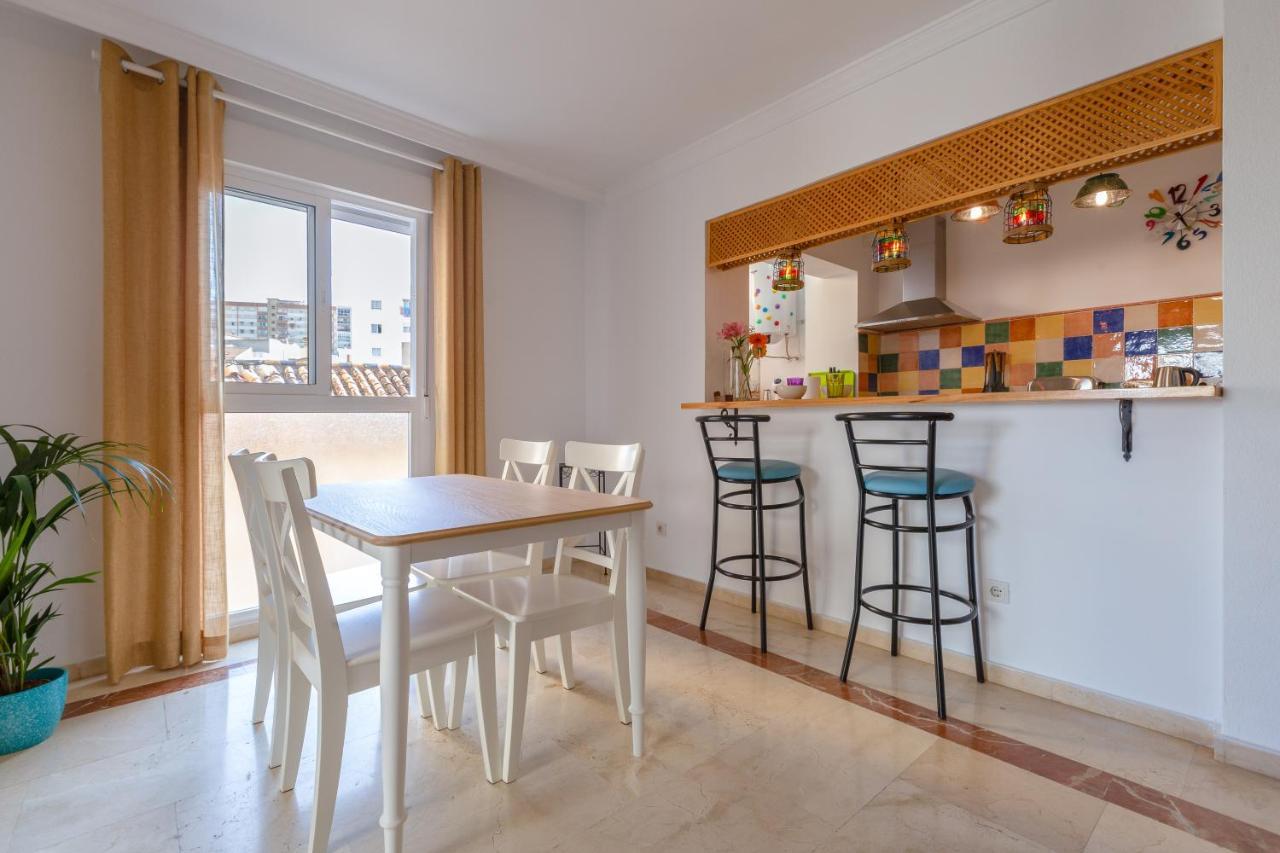 Luminoso Apartamento De Dos Habitaciones Con Terraza Y Parking En El Centro มาลากา ภายนอก รูปภาพ